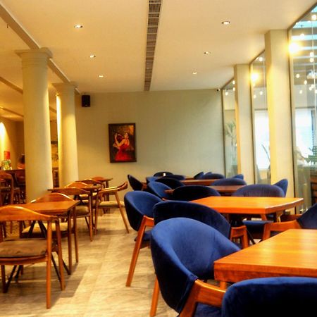 แฟร์เวย์ โคลอมโบ Hotel ภายนอก รูปภาพ