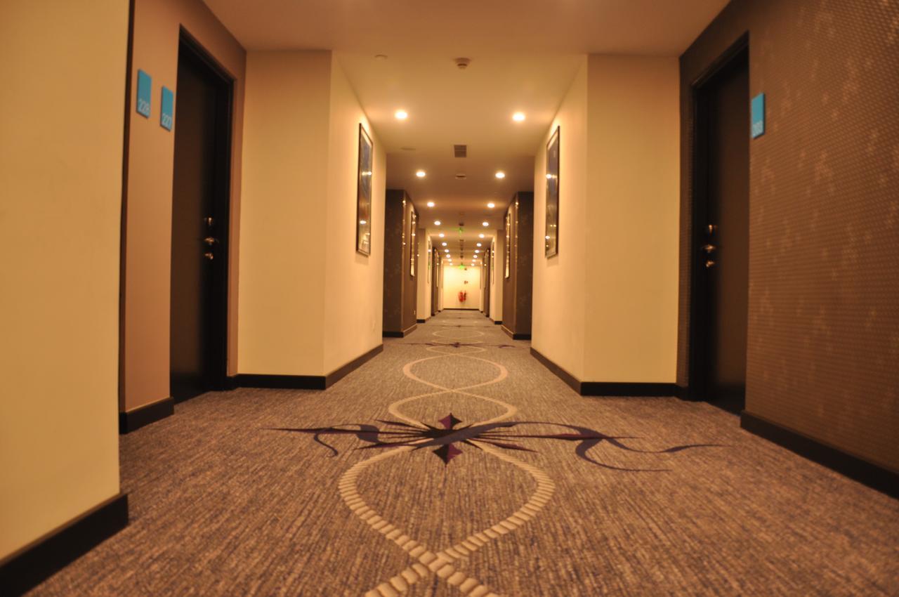 แฟร์เวย์ โคลอมโบ Hotel ภายนอก รูปภาพ