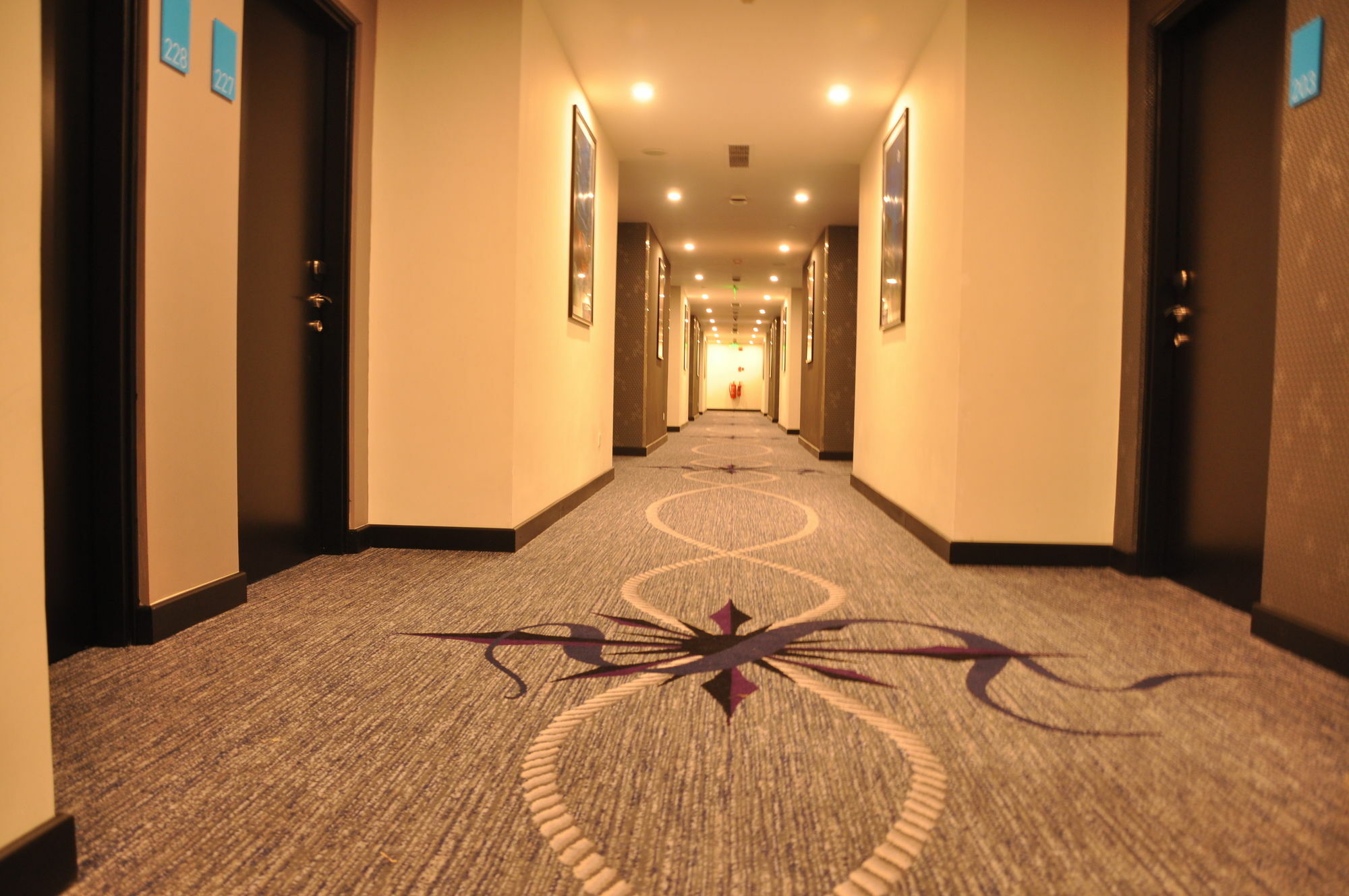 แฟร์เวย์ โคลอมโบ Hotel ภายนอก รูปภาพ